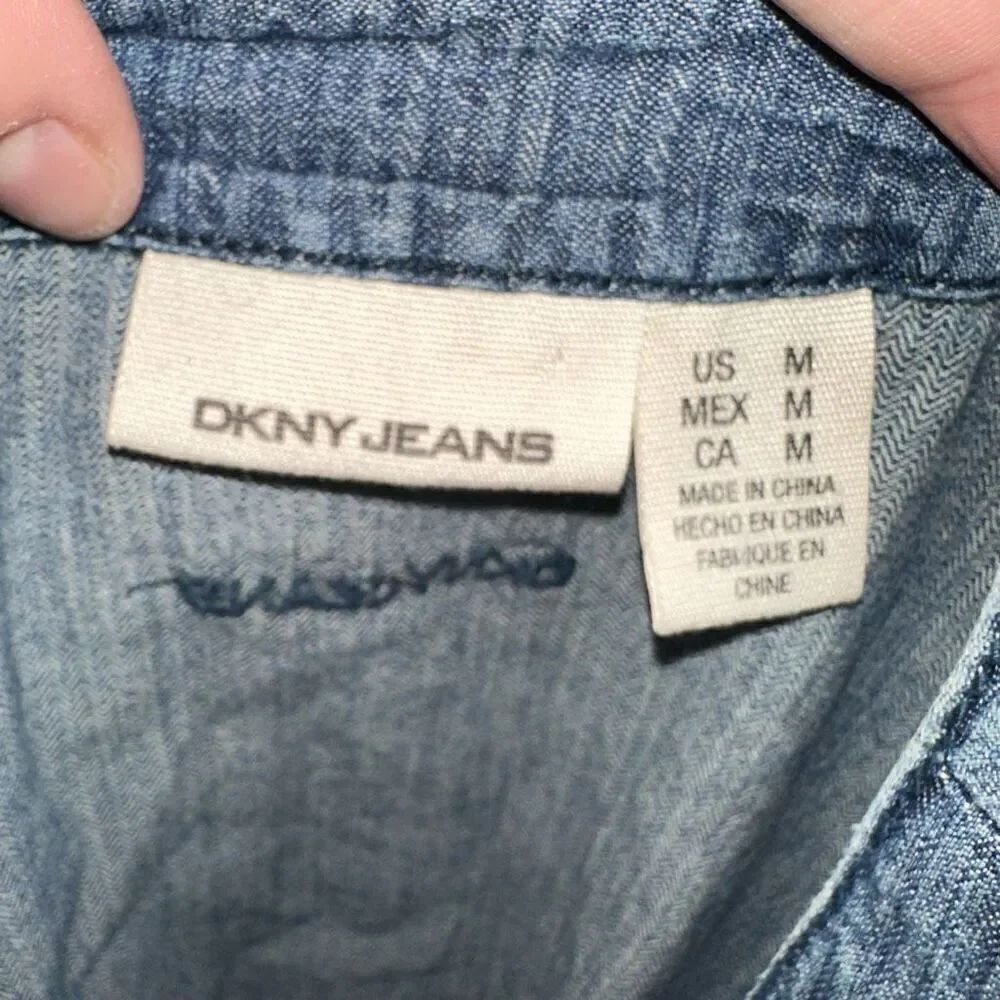 DKNY jeans vintage denim snap M short sleeve shirt - Picture 3 of 3